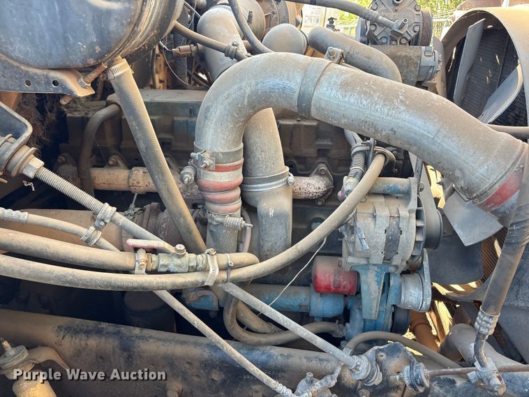 image for item FC2234 1998 International 2654 refuse truck