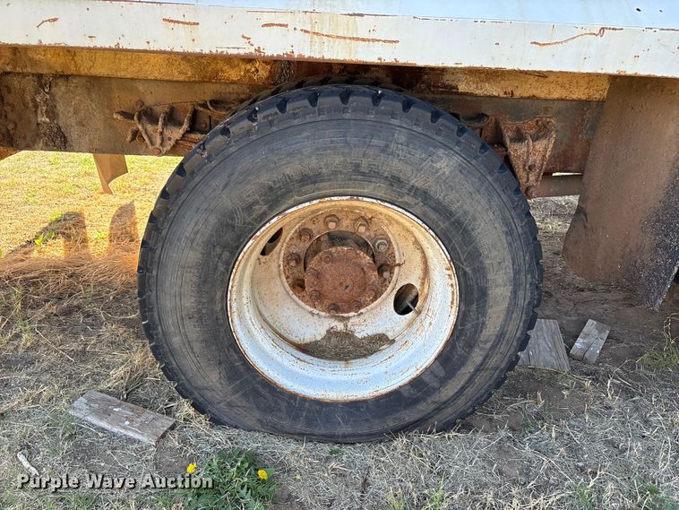 image for item FC2234 1998 International 2654 refuse truck