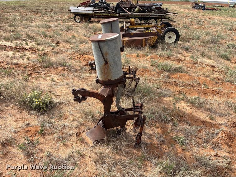 image for item FC2258 seeder