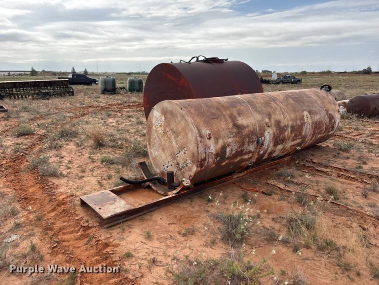 image for item FC2259 (2) fuel tanks