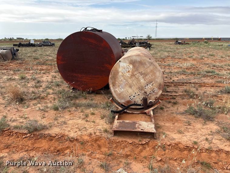image for item FC2259 (2) fuel tanks