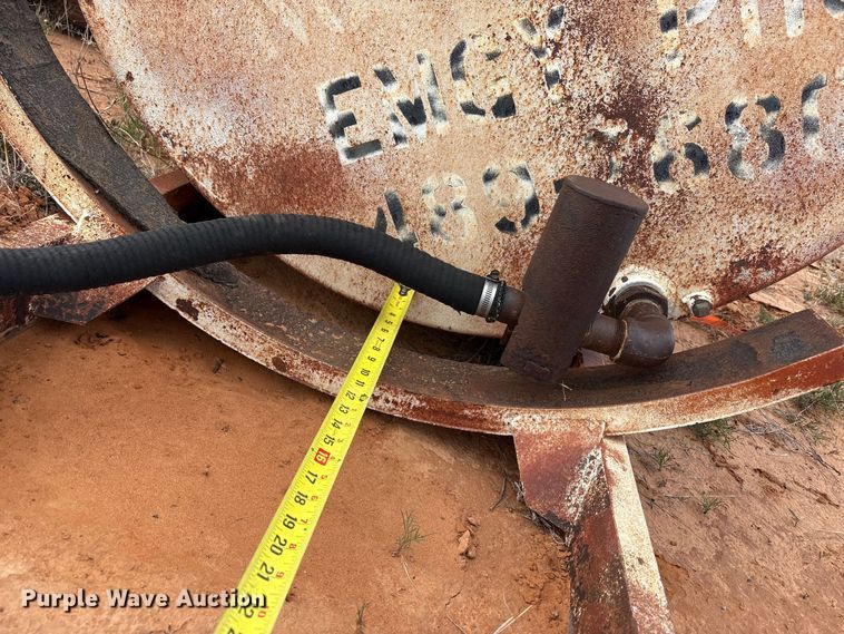 image for item FC2259 (2) fuel tanks