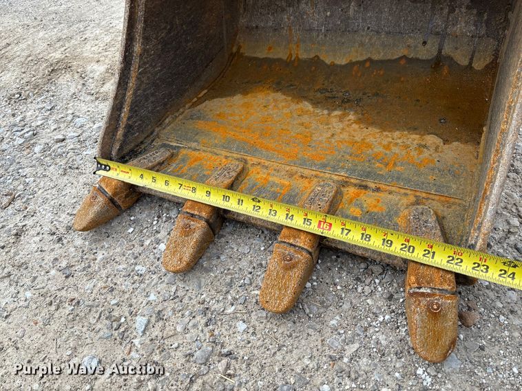 image for item FC5629 2021 John Deere 35G mini excavator