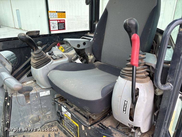 image for item FC5629 2021 John Deere 35G mini excavator