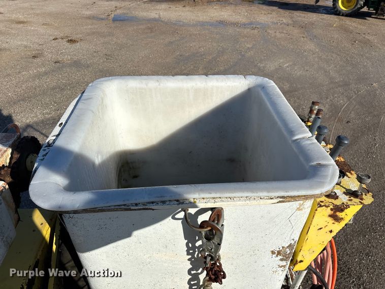 image for item FG0257 1999 Ford F450 Super Duty bucket truck