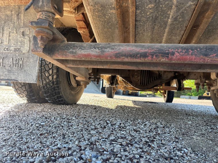 image for item FG0257 1999 Ford F450 Super Duty bucket truck