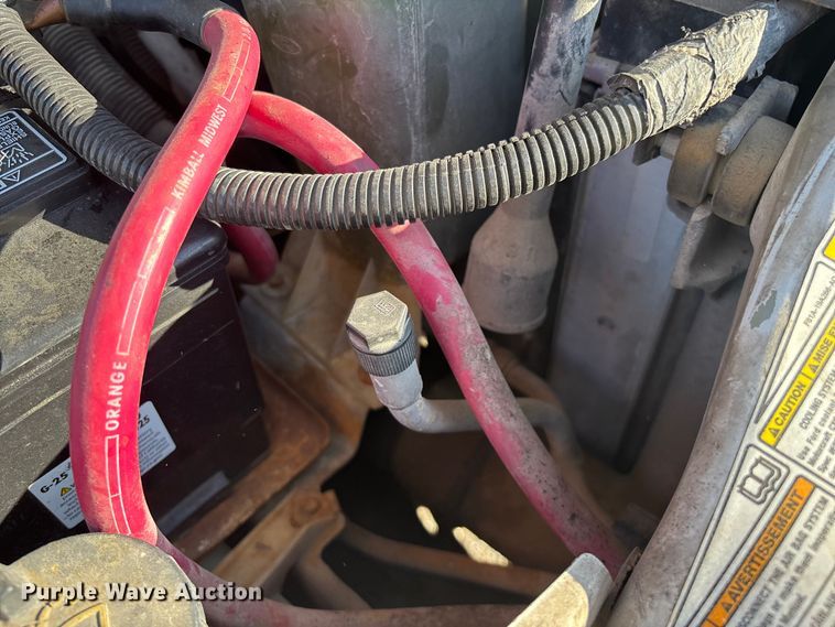 image for item FG0257 1999 Ford F450 Super Duty bucket truck