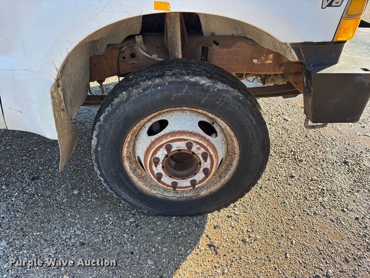 image for item FG0257 1999 Ford F450 Super Duty bucket truck