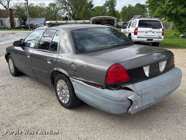image for item FG0261 2005 Ford Crown Victoria Police Interceptor 