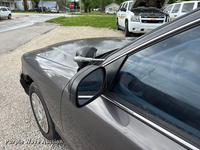 image for item FG0261 2005 Ford Crown Victoria Police Interceptor 