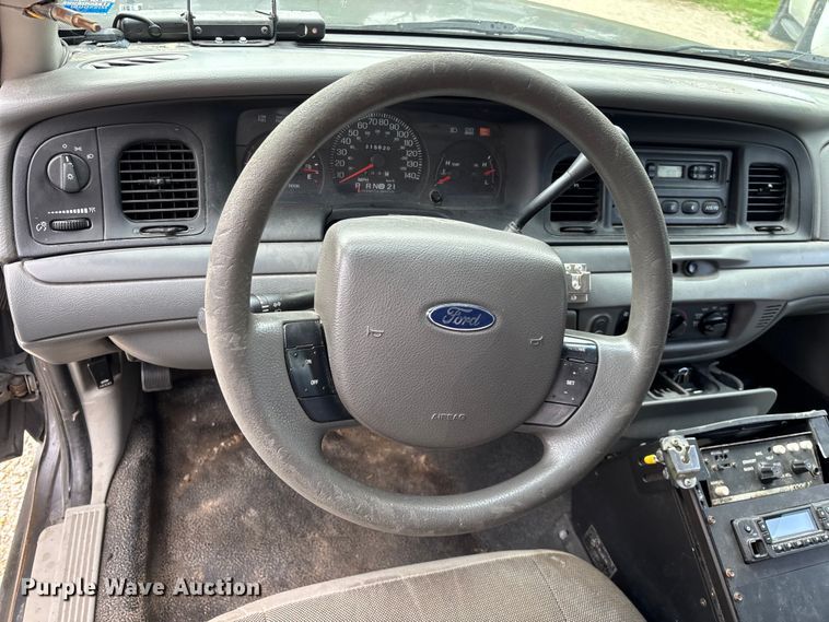 image for item FG0261 2005 Ford Crown Victoria Police Interceptor 