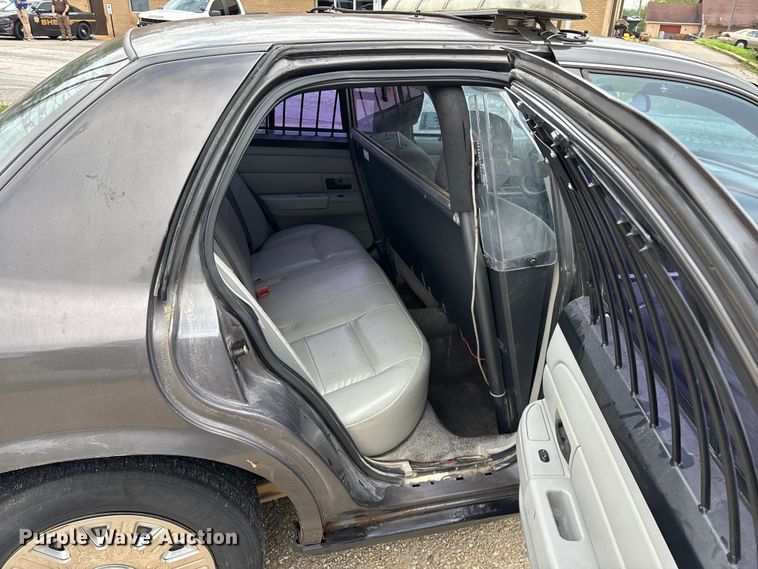 image for item FG0261 2005 Ford Crown Victoria Police Interceptor 