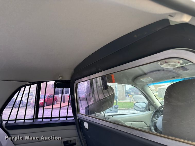 image for item FG0261 2005 Ford Crown Victoria Police Interceptor 