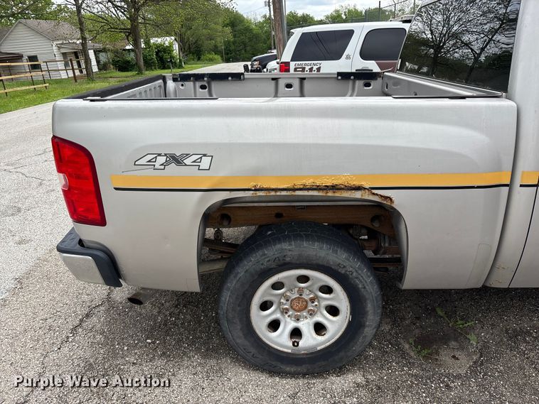 image for item FG0262 2009 Chevrolet Silverado 1500 Crew Cab pickup truck