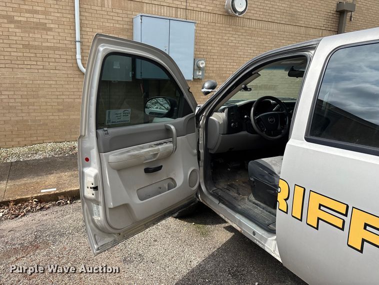 image for item FG0262 2009 Chevrolet Silverado 1500 Crew Cab pickup truck