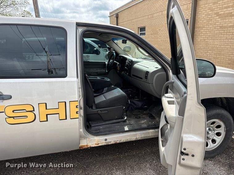 image for item FG0262 2009 Chevrolet Silverado 1500 Crew Cab pickup truck