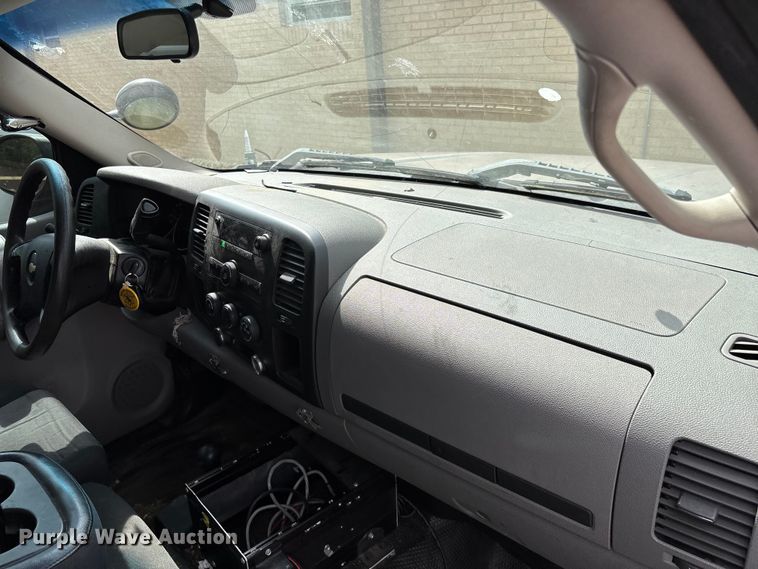 image for item FG0262 2009 Chevrolet Silverado 1500 Crew Cab pickup truck