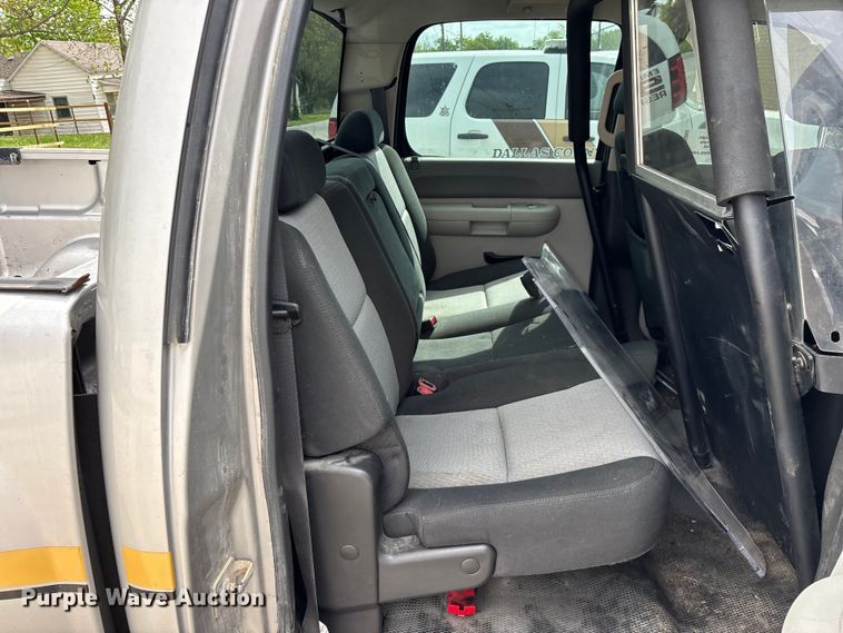 image for item FG0262 2009 Chevrolet Silverado 1500 Crew Cab pickup truck