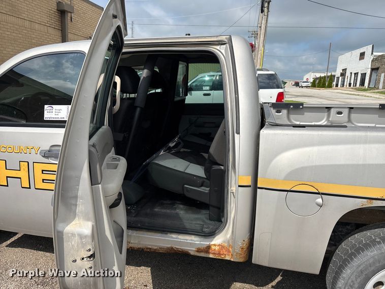 image for item FG0262 2009 Chevrolet Silverado 1500 Crew Cab pickup truck