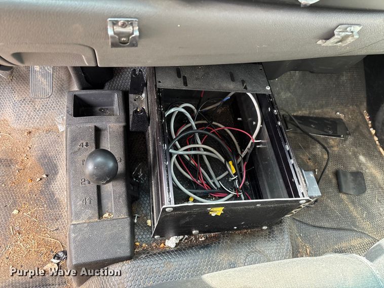 image for item FG0262 2009 Chevrolet Silverado 1500 Crew Cab pickup truck