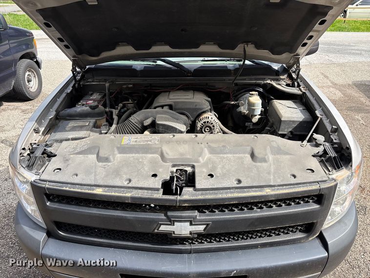 image for item FG0262 2009 Chevrolet Silverado 1500 Crew Cab pickup truck