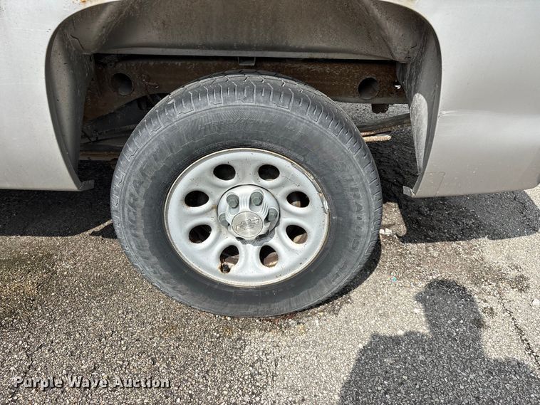 image for item FG0262 2009 Chevrolet Silverado 1500 Crew Cab pickup truck