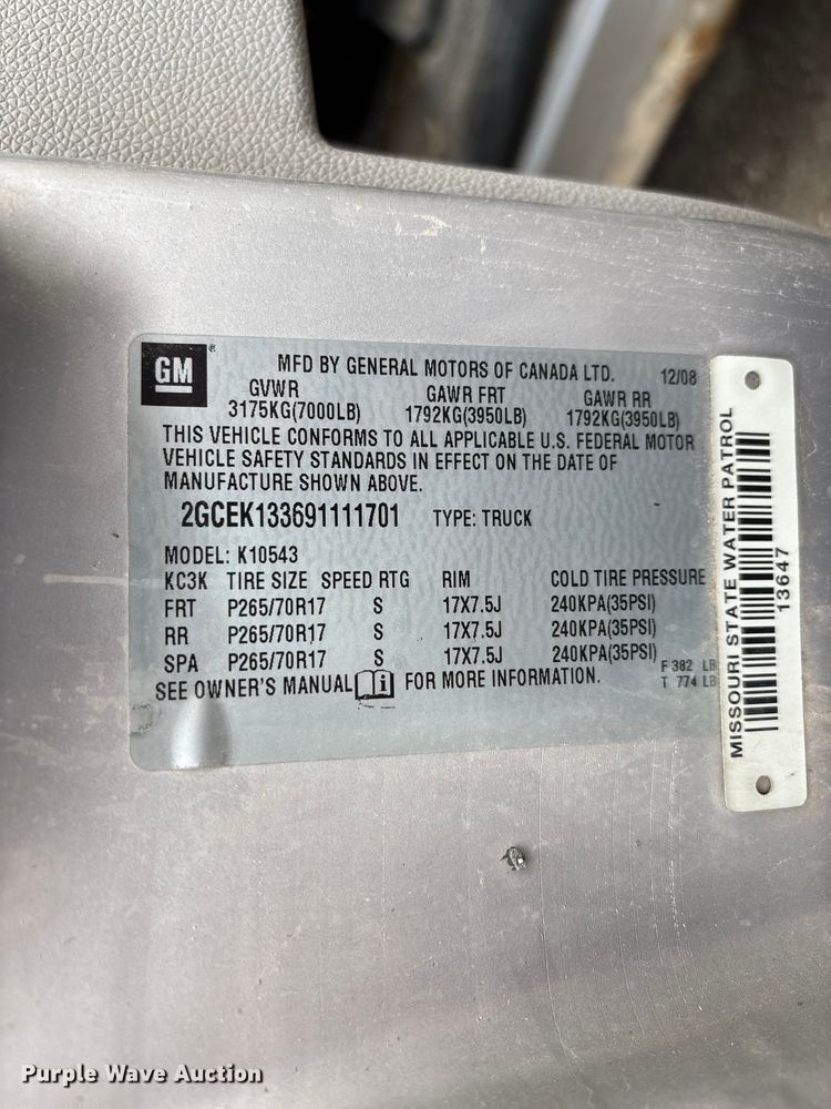 image for item FG0262 2009 Chevrolet Silverado 1500 Crew Cab pickup truck