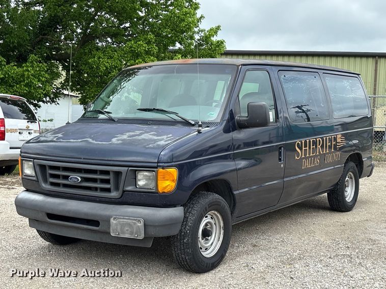 image for item FG0263 2003 Ford E150 van