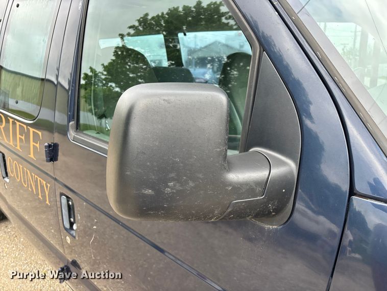 image for item FG0263 2003 Ford E150 van