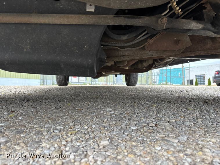 image for item FG0263 2003 Ford E150 van