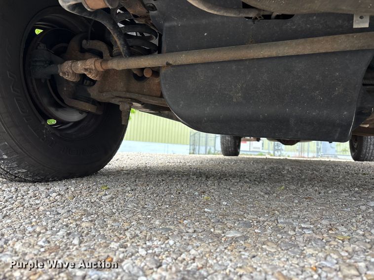 image for item FG0263 2003 Ford E150 van