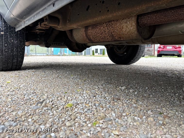 image for item FG0263 2003 Ford E150 van