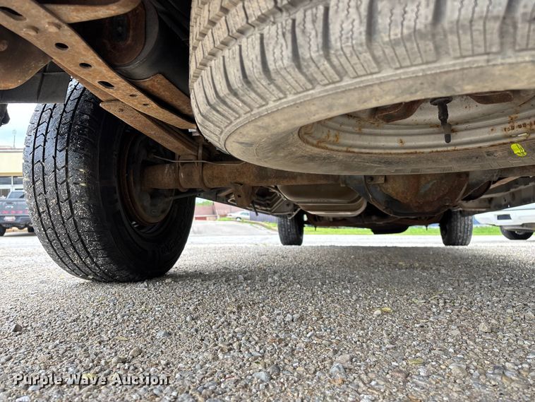 image for item FG0263 2003 Ford E150 van