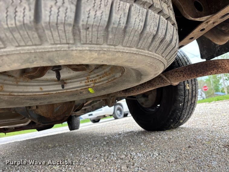 image for item FG0263 2003 Ford E150 van