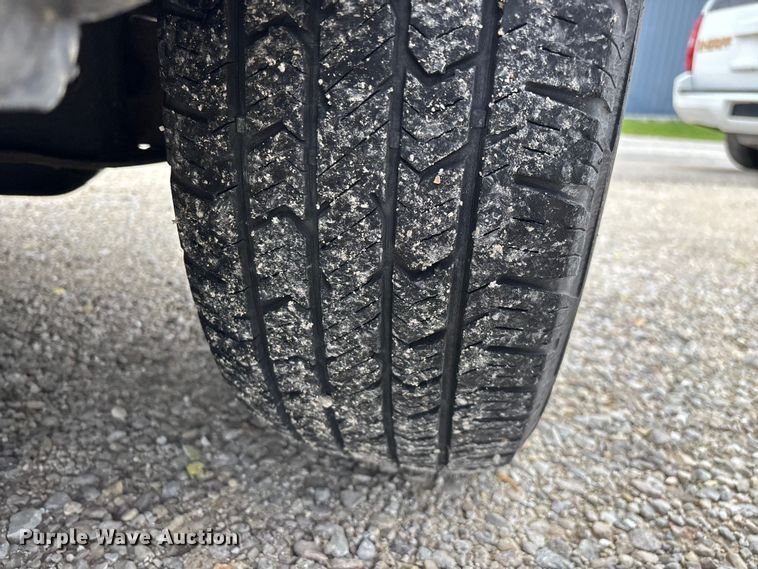 image for item FG0263 2003 Ford E150 van