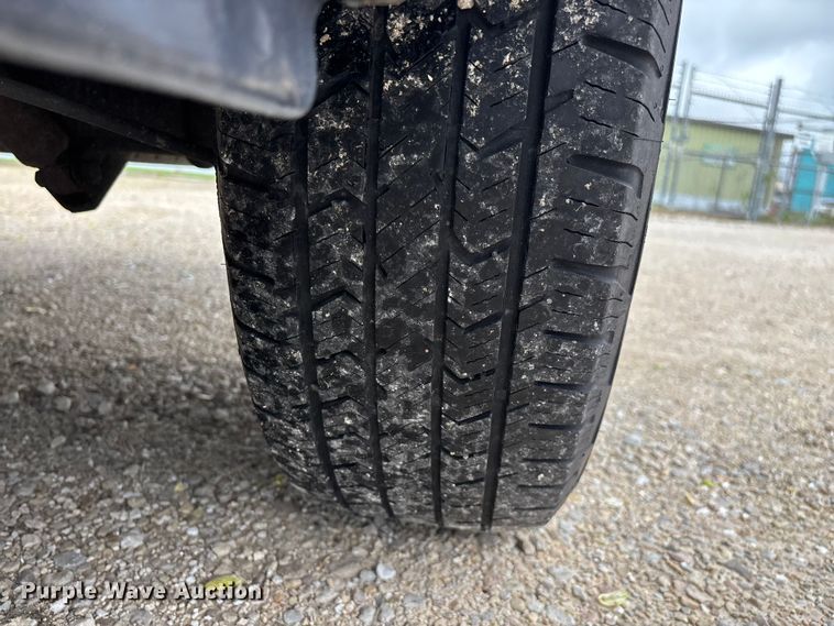 image for item FG0263 2003 Ford E150 van