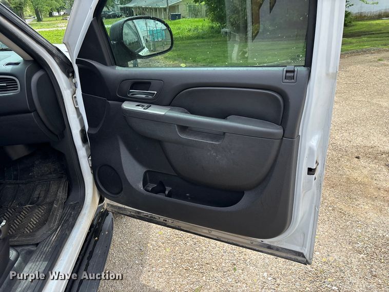 image for item FG0264 2013 Chevrolet Tahoe Police SUV