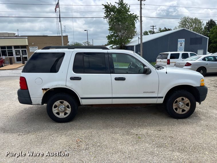image for item FG0266 2005 Ford Explorer SUV