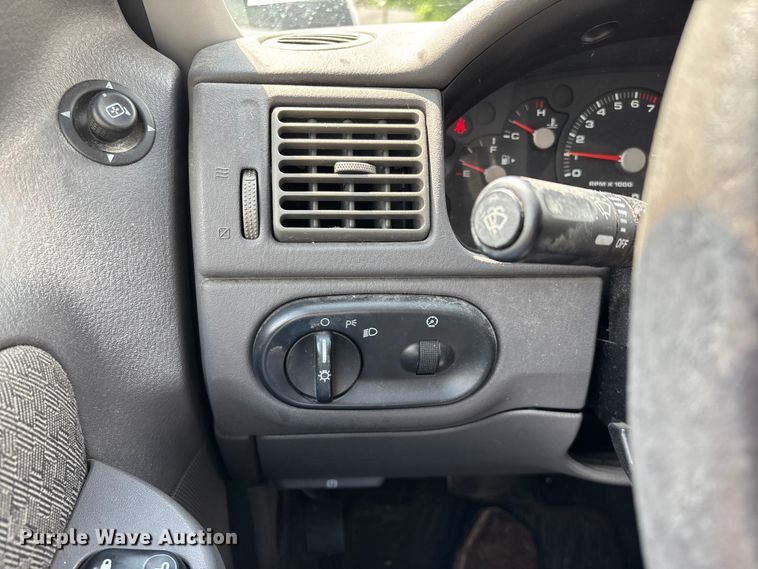 image for item FG0266 2005 Ford Explorer SUV