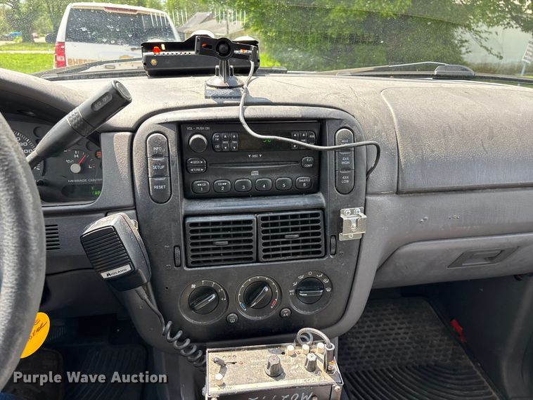 image for item FG0266 2005 Ford Explorer SUV