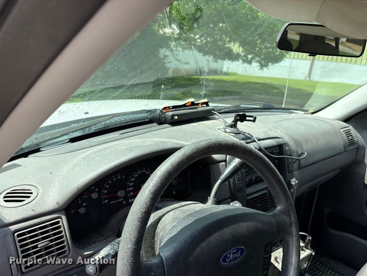 image for item FG0266 2005 Ford Explorer SUV