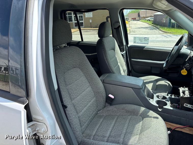 image for item FG0266 2005 Ford Explorer SUV