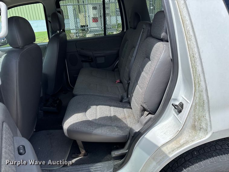 image for item FG0266 2005 Ford Explorer SUV