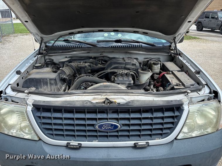 image for item FG0266 2005 Ford Explorer SUV