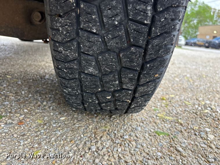 image for item FG0266 2005 Ford Explorer SUV