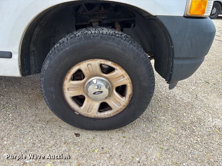 image for item FG0266 2005 Ford Explorer SUV