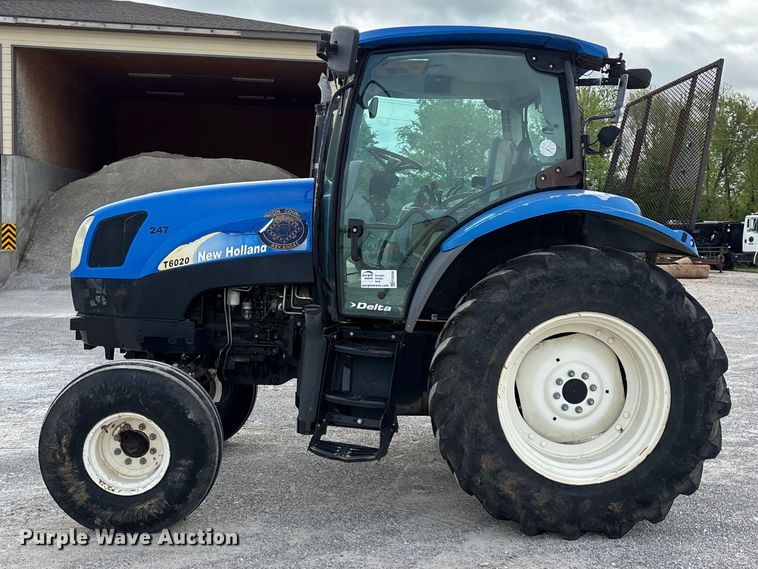image for item FG0306 2008 New Holland T6020 tractor
