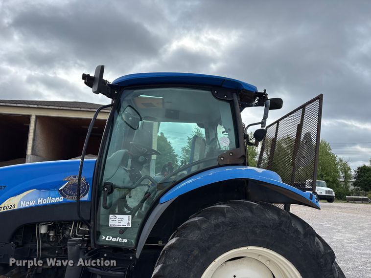 image for item FG0306 2008 New Holland T6020 tractor