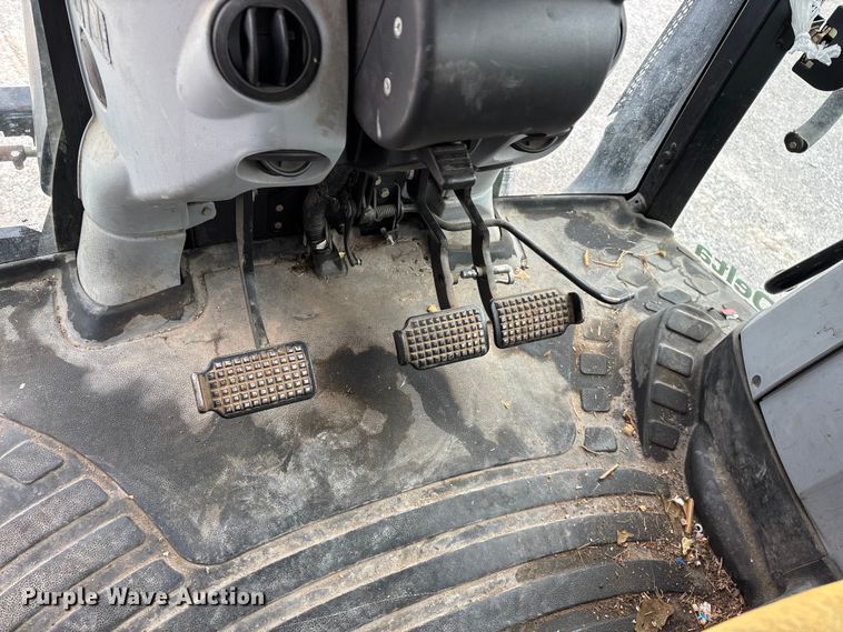 image for item FG0306 2008 New Holland T6020 tractor