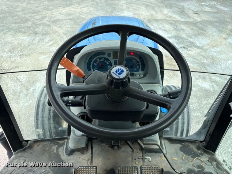 image for item FG0306 2008 New Holland T6020 tractor